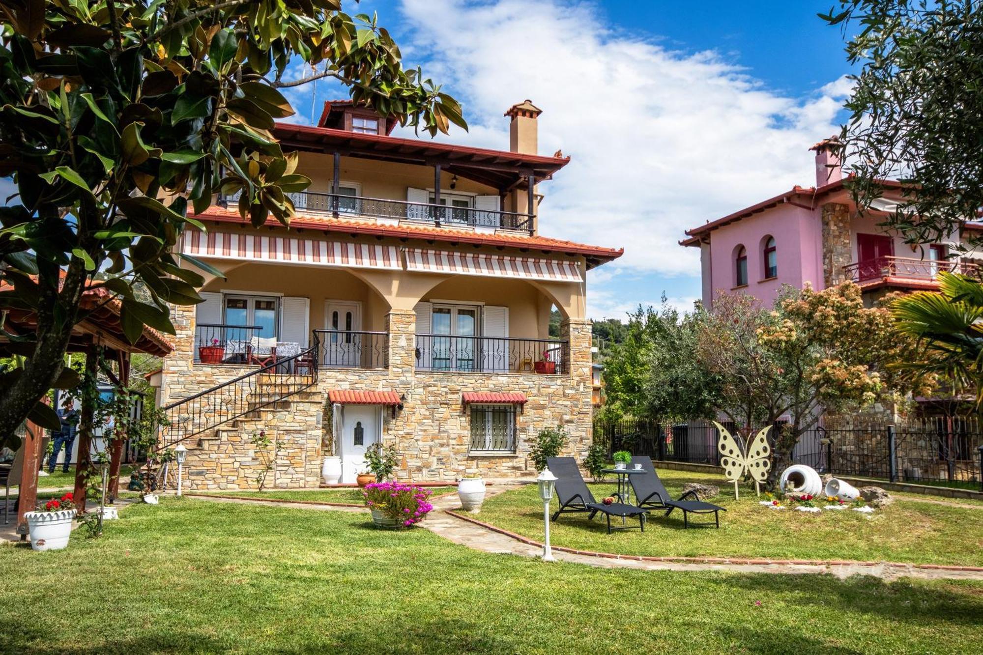 Private 6-Bdrm Villa With Garden 150M To Beach Парадисос Экстерьер фото